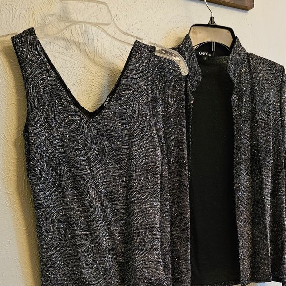 Glitter V-Neck Sleeveless Black & Silver Top and Jacket Set NWT (new w/tags) - Picture 4 of 7